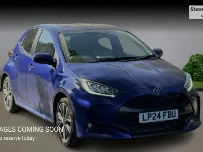 Used Toyota Yaris Hybrid 2024 Blue Hatchback