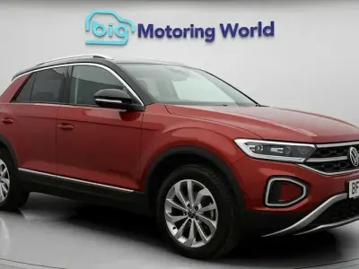 Usado VW T-Roc Style 150 HP (110 kW) 2025 SUV