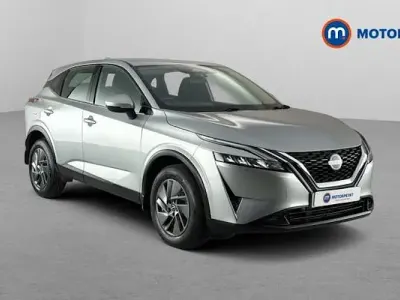 Used Nissan Qashqai Acenta Premium 140 HP (102 kW) 2023 Silver SUV