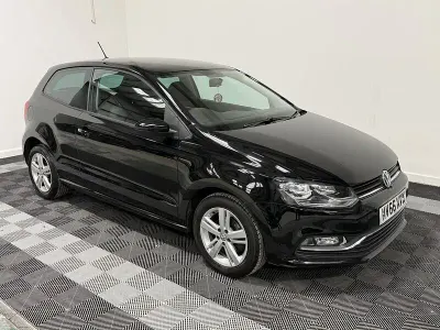 Begagnad VW Polo Match 2016 Svart Halvkombi