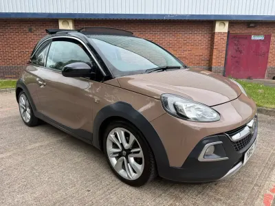 Używany Vauxhall Adam Rocks 2015 Brązowy Hatchback