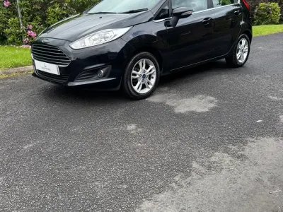 Used Ford Fiesta Zetec 82 HP (60 kW) 2015 Black Hatchback