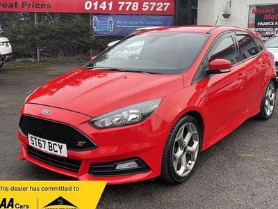 Used Ford Focus ST 185 HP (136 kW) 2017 Red Hatchback