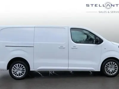 Używany Peugeot Expert Premium 102 KM (75 kW) 2023 Biały Van