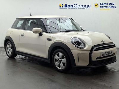 Used Mini ONE Classic 102 HP (75 kW) 2022 White Hatchback