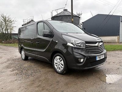 Used Vauxhall Vivaro Sportive 115 HP (84 kW) 2016 Black MPV