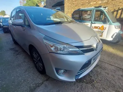 Used Toyota Verso 126 HP (92 kW) 2013 Silver MPV