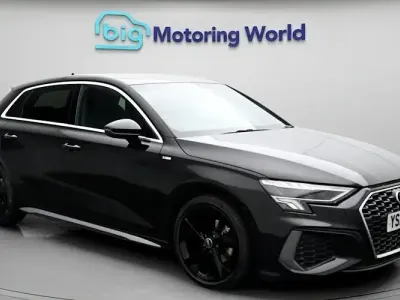 Second-hand Audi A3 Sportback S-Line 150 CP (110 kW) 2023 Negru Hatchback