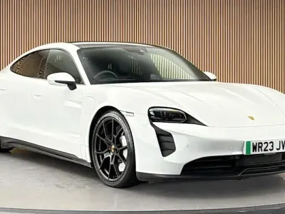 Used Porsche Taycan Performance Package 439 kW (598 HP) 2023 White Sedan