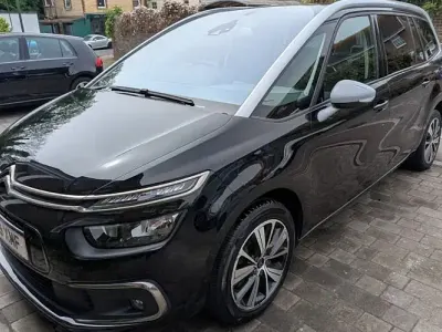 Usado Citroën C4 SpaceTourer Flair 131 CV (96 kW) 2019 Negro Monovolumen