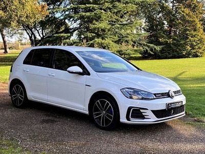 Used VW Golf VII GTE 201 HP (147 kW) 2018 White Hatchback