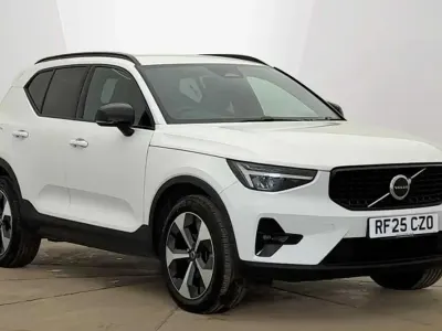 Used Volvo XC40 Plus 194 HP (142 kW) 2025 White SUV