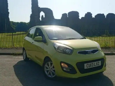 Used Kia Picanto 85 HP (62 kW) 2013 Green Hatchback
