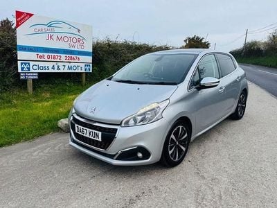 Used Peugeot 208 Allure Premium 82 HP (60 kW) 2018 Silver Hatchback