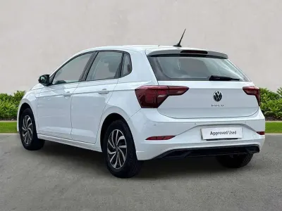 Used VW Polo Life 95 HP (69 kW) 2023 White Hatchback
