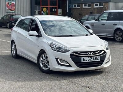 White Used 2012 Hyundai i30 Active Estate | £1,490 (Super price)