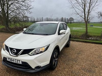 White Used 2015 Nissan Qashqai N-TEC SUV | £8,691 (Fair price)
