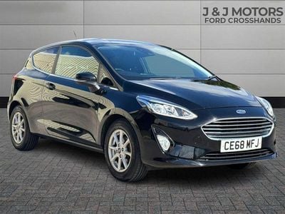 Used Ford Fiesta Zetec 70 HP (51 kW) 2018 Black Hatchback
