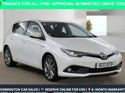 Used Toyota Auris Hybrid
