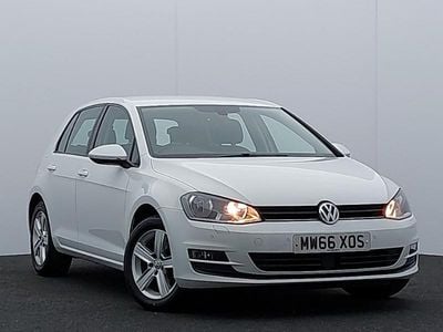 Used VW Golf VII Edition 125 HP (91 kW) 2016 White Hatchback