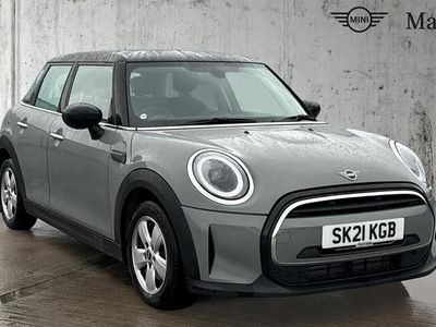 Used Mini Cooper Comfort 136 HP (100 kW) 2021 Moonwalk grey Hatchback