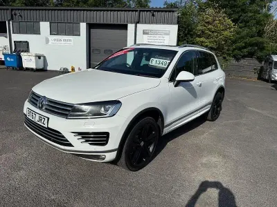 Used VW Touareg R-line Plus 262 HP (192 kW) 2017 White SUV