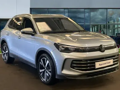 New VW Tiguan Elegance 150 HP (110 kW) 2026 Oyster silver metallic SUV