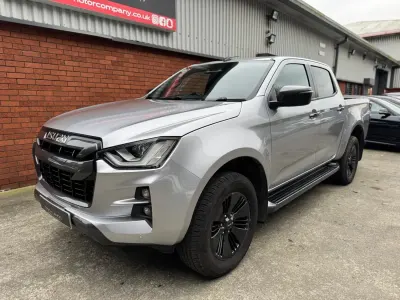 Usado Isuzu D-Max 163 HP (119 kW) 2022 Prateado Pickup