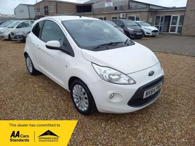 Used Ford Ka Zetec 69 HP (50 kW) 2015 White Hatchback