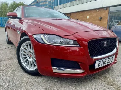 Used Jaguar XF Prestige 163 HP (119 kW) 2016 Red Sedan