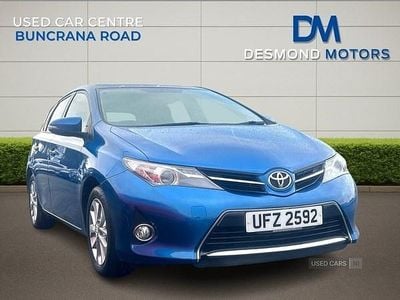 Used Toyota Auris 2014 Blue Hatchback
