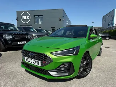 Used Ford Focus ST 280 HP (205 kW) 2023 Green Hatchback