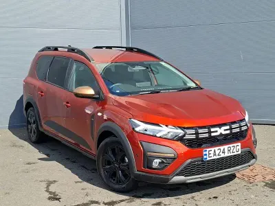 Used Dacia Jogger Extreme 109 HP (80 kW) 2024 Brown MPV