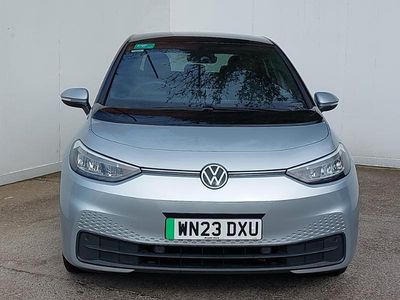 Usado VW ID.3 Pro Performance 150 kW (204 CV) 2023 Plateado Utilitario