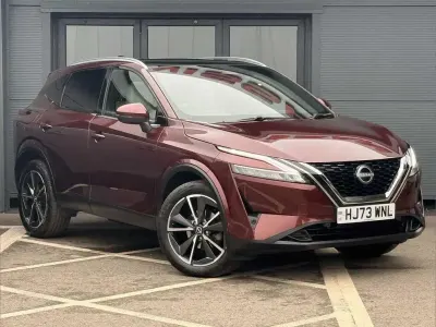 Used Nissan Qashqai Tekna 155 HP (114 kW) 2023 Red SUV