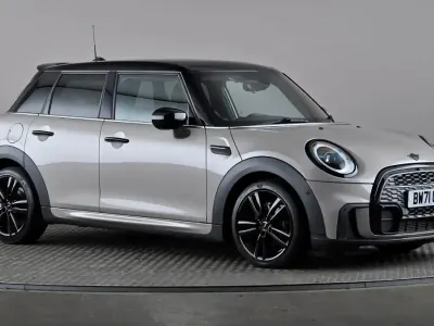 Używany Mini Cooper Comfort 136 KM (100 kW) 2021 Szary Hatchback