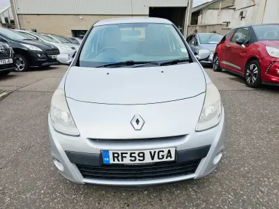 Used Renault Clio II Expression 2010 Silver Hatchback