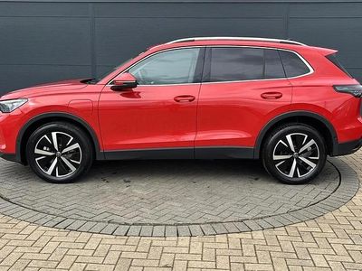 Used VW Tiguan Elegance 204 HP (150 kW) 2025 Red SUV
