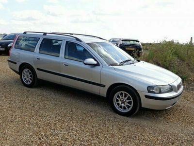 used Volvo V70 2.4