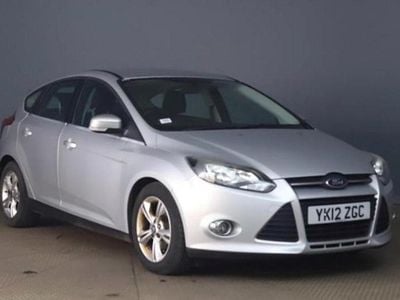 Used Ford Focus Zetec 115 HP (84 kW) 2012 Silver Hatchback