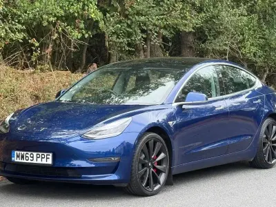 Used Tesla Model 3 Performance 461 kW (627 HP) 2019 Blue Sedan