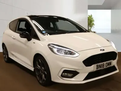 Usado Ford Fiesta ST-Line 140 HP (102 kW) 2018 Branco Citadino
