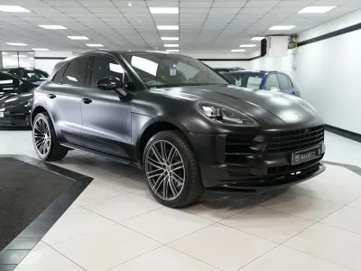 Used Porsche Macan 354 HP (260 kW) 2019 Black SUV