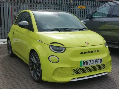 Used Abarth 500e Scorpionissima 114 kW (155 HP) 2023 Green Hatchback