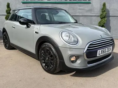 Used Mini Cooper Hatch 136 HP (100 kW) 2017 Hatchback