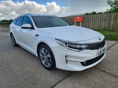 Used Kia Optima 141 HP (103 kW) 2017 White Estate