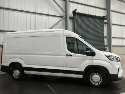 Used Maxus V90