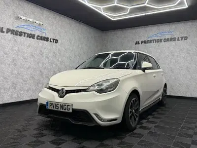 Used MG MG3 106 HP (77 kW) 2015 White Hatchback