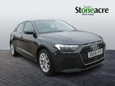 Usado Audi A1 Sportback Sport 116 HP (85 kW) 2018 Cinzento Citadino