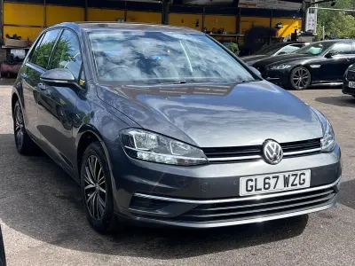 Used VW Golf VII SE 125 HP (91 kW) 2017 Grey Hatchback